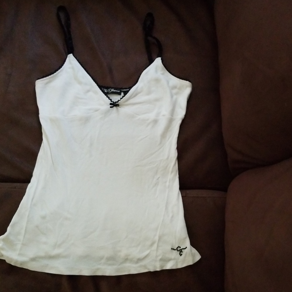 White guess tank size medium